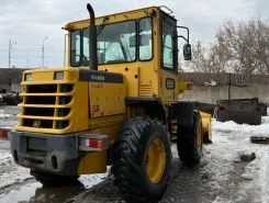 Фронтальный погрузчик Komatsu WA 2012 года б/у фото 2