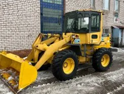 Фронтальный погрузчик Komatsu WA 2012 года б/у фото 5
