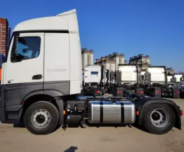 Тягач Седельный тягач Mercedes-Benz BJ4186Y6AAL-A4 2023 года новый