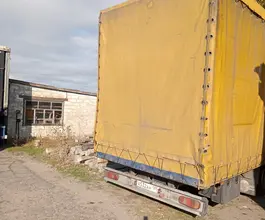 Тентованный грузовик Тентованный грузовик  DAF 2004 года б/у фото 3