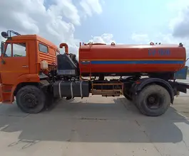 Дорожно-уборочный автомобиль Дорожно-уборочный автомобиль  Камаз KO-806 2011 года б/у фото 3
