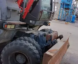 Экскаватор HITACHI ZX140W 2008 года б/у фото 4
