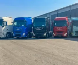 Тягач Седельный тягач Dongfeng DFH4180 2023 года новый фото 2