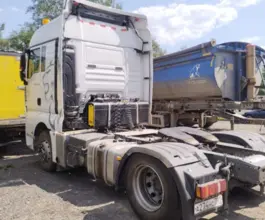 Тягач Седельный тягач SITRAK c7h 2022 года б/у фото 4