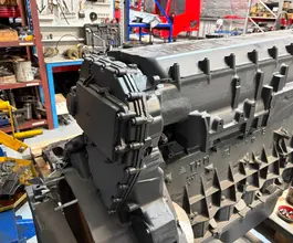 Двигатель Двигатель Iveco Cursor 13 504205094 2021 года б/у фото 4