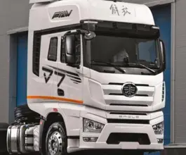 Тягач Седельный тягач JAC J7 2024 года новый фото 2