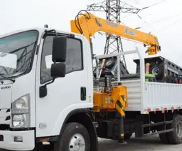 Самопогрузчик ISUZU Elf KV100 с КМУ XCMG SQS68-4 2025 года новый фото 2