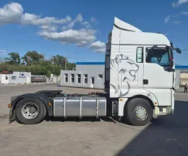 Седельный тягач Седельный тягач SITRAK C7H 2023 года б/у фото 4