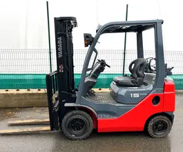 Вилочный погрузчик Toyota 32-8FG15 2017 года б/у