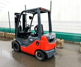 Вилочный погрузчик Toyota 62-8FDF15 2011 года б/у фото 2