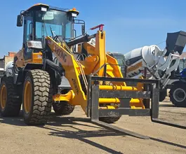 Фронтальный погрузчик Yigong ZL30 2025 года новый фото 2