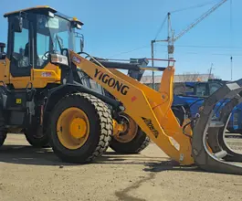 Фронтальный погрузчик Yigong ZL30 2025 года новый