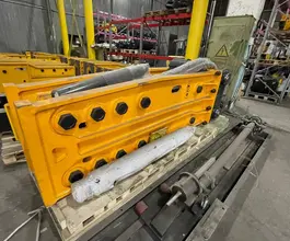 Навесное оборудование  Exten Гидромолот Exten R2000 16-26т 2100кг 5800 Дж. 2025 года новый