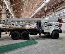 Автокран Челябинец КС-55732-28 Урал NEXT 4320 2026 года новый фото 3