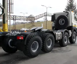 Тягач Седельный тягач Tatra T158  б/у фото 4