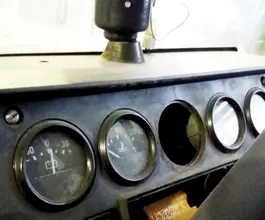 Дорожно-уборочный автомобиль Дорожно-уборочный автомобиль  ВТЗ 2048А  б/у фото 2