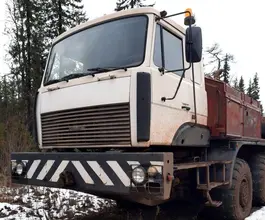 Тягач Седельный тягач МЗКТ 74132  б/у