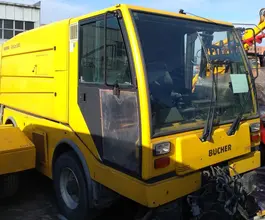 Дорожно-уборочный автомобиль Дорожно-уборочный автомобиль  Bucher-Guyer CityCat 5000  б/у