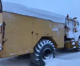 Дорожно-уборочный автомобиль Кировец К-703  б/у