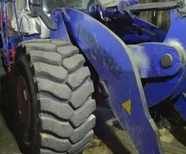 Фронтальный погрузчик Liebherr L586  б/у