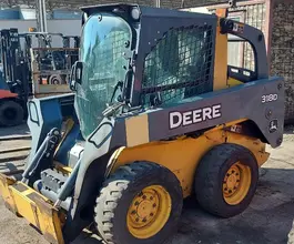 Вилочный погрузчик John Deere 318  б/у