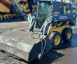 Телескопический погрузчик John Deere 318  б/у