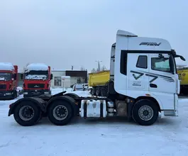 Тягач Седельный тягач FAW J7 2023 года б/у фото 4