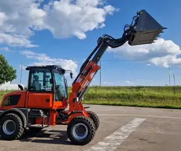 Телескопический погрузчик QUADTRAC WL50T 2025 года новый фото 5