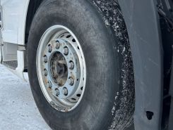 Тягач Седельный тягач FAW J7 2023 года б/у фото 9