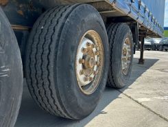 Шторный полуприцеп Krone SD 2006 года б/у фото 13