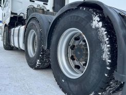 Тягач Седельный тягач FAW J7 2023 года б/у фото 11