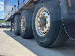 Шторный полуприцеп Krone SD 2006 года б/у фото 11