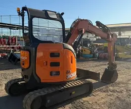 Экскаватор HITACHI ZX30UR-5B 2019 года б/у фото 3