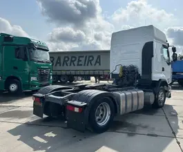 Тягач Седельный тягач Renault Premium 2011 года б/у фото 5