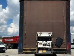 Шторный полуприцеп Krone SD 2006 года б/у фото 2