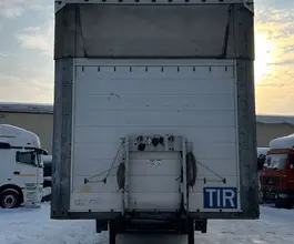 Шторный полуприцеп Schmitz Cargobull S01 2011 года б/у фото 2