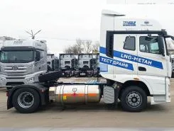 Тягач Седельный тягач FAW J7 2024 года б/у фото 3