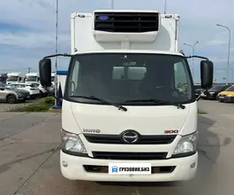 Рефрижератор Фургон  HINO 2017 года б/у фото 2