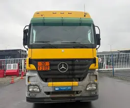 Седельный тягач Седельный тягач Mercedes-Benz Actros 2003 года б/у фото 2
