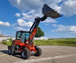 Телескопический погрузчик QUADTRAC WL50T 2025 года новый фото 3