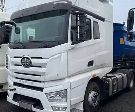 Тягач Седельный тягач FAW J7 2023 года б/у