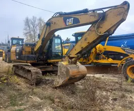 Экскаватор CATERPILLAR 318D2L 2017 года б/у