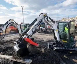 Экскаватор Bobcat E27  б/у фото 2