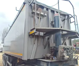 Самосвальный полуприцеп Bodex KIS 4WA1 2023 года б/у