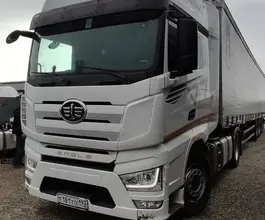 Седельный тягач Седельный тягач FAW J7 2023 года б/у фото 5