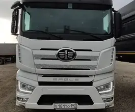 Седельный тягач Седельный тягач FAW J7 2023 года б/у фото 4