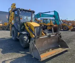 Экскаватор-погрузчик NEW HOLLAND B80B 2022 года б/у