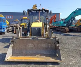 Экскаватор-погрузчик NEW HOLLAND B80B 2022 года б/у фото 3