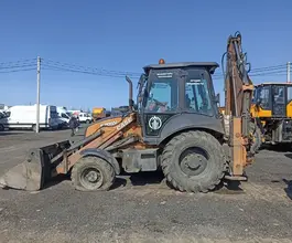 Экскаватор-погрузчик CASE 570SV 2024 года б/у фото 5