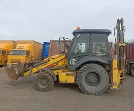 Экскаватор-погрузчик NEW HOLLAND B80B 2022 года б/у фото 5